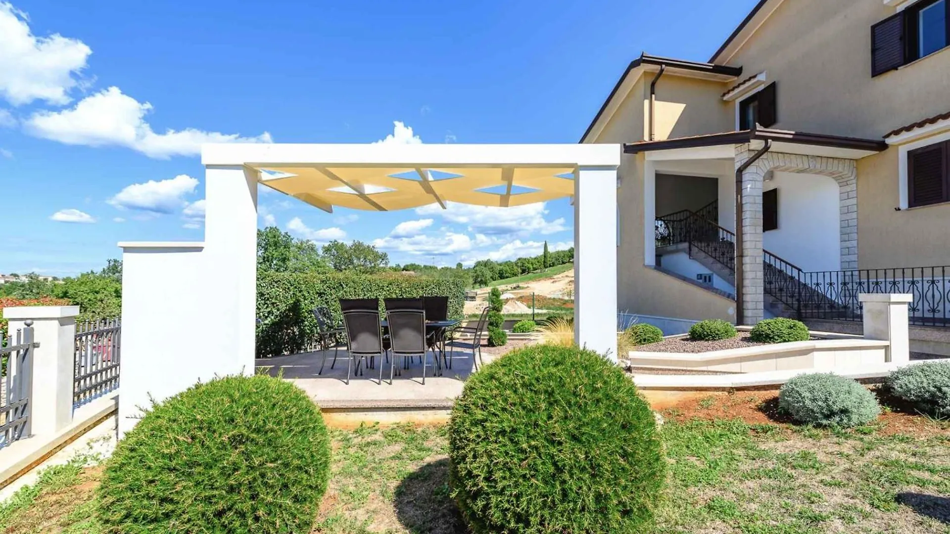 Apartment In Mekisi Kod Vizinade - Istrien 53445 Ferenci