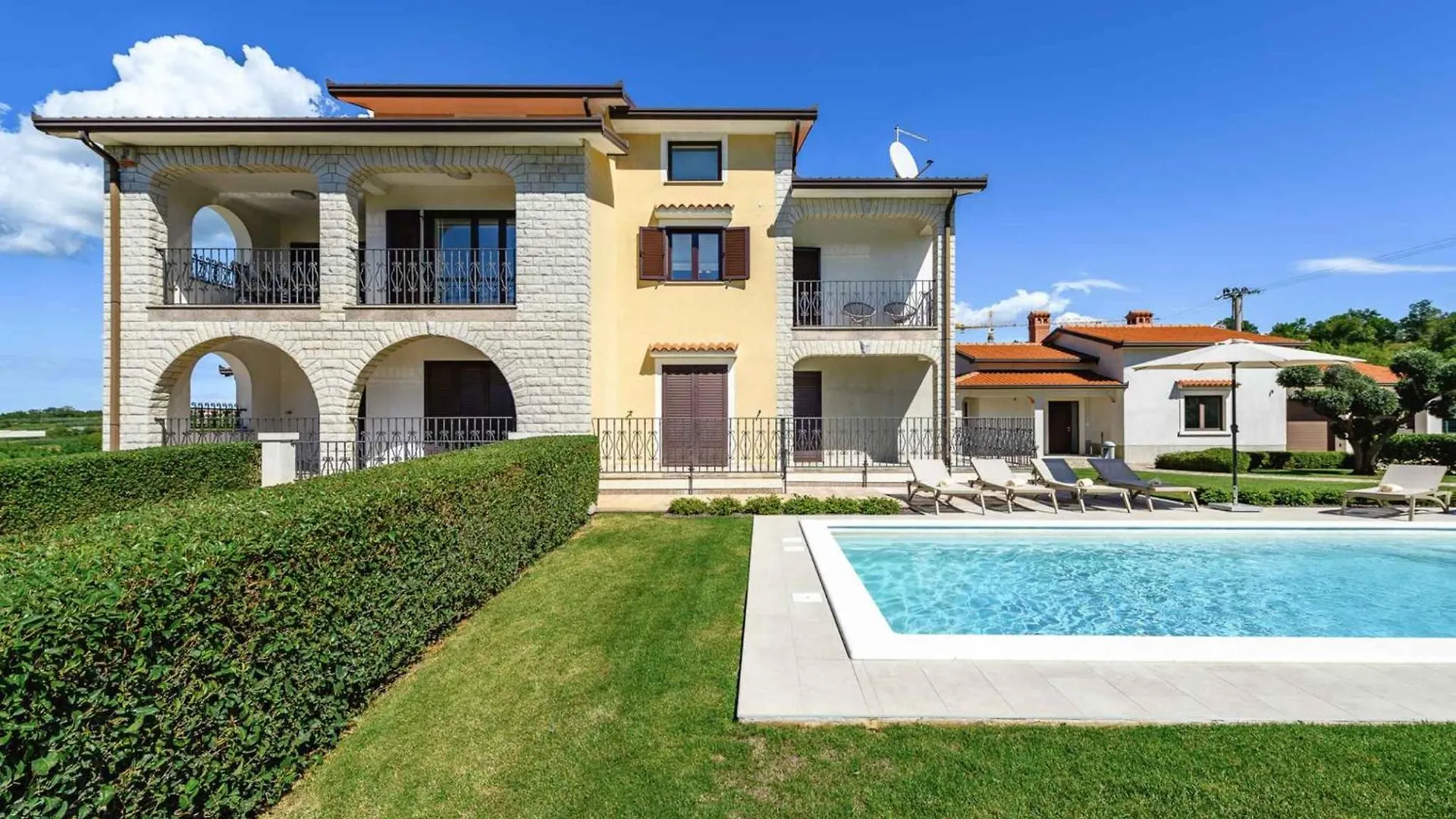 Apartment In Mekisi Kod Vizinade - Istrien 53445 Ferenci 0*,  Croatia