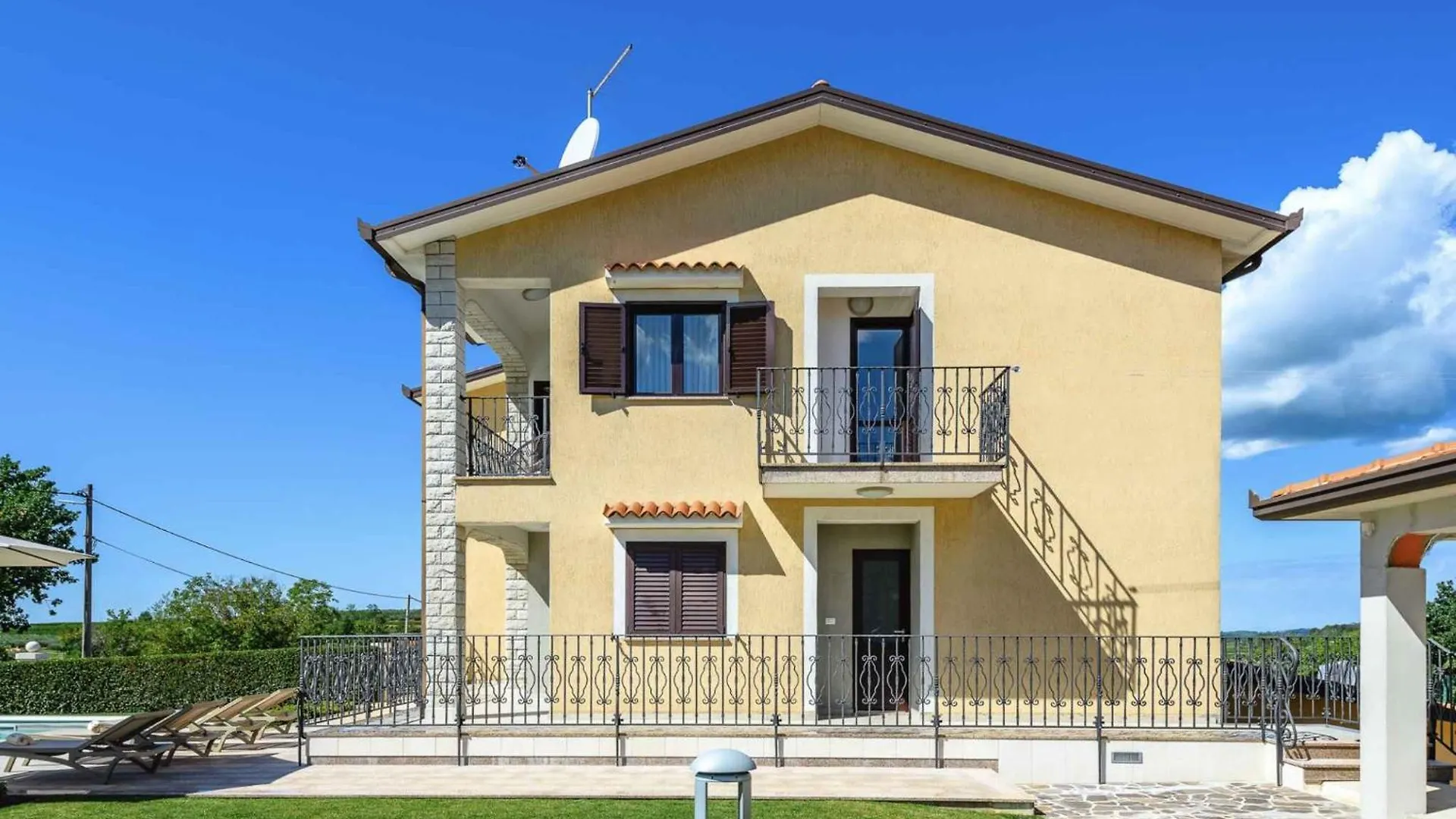 Apartment In Mekisi Kod Vizinade - Istrien 53445 Ferenci 0*,  Croatia